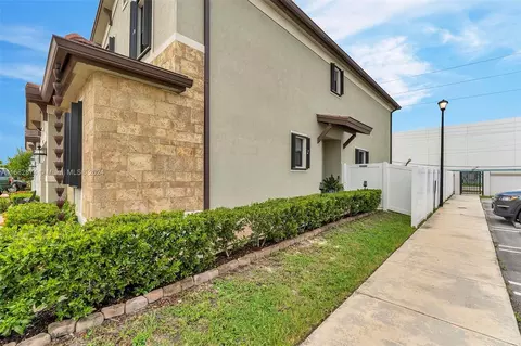 11066 W 35th Way, Hialeah, FL 33018 photo 38