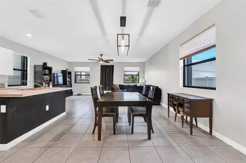 11066 W 35th Way, Hialeah, FL 33018 photo 29