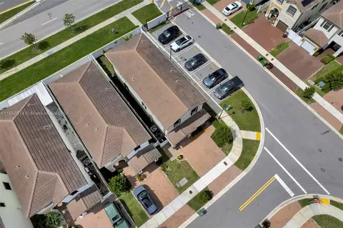 11066 W 35th Way, Hialeah, FL 33018 photo 40