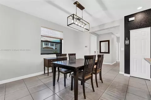 11066 W 35th Way, Hialeah, FL 33018 photo 28