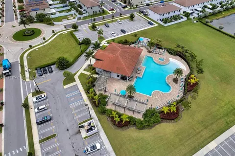11066 W 35th Way, Hialeah, FL 33018 photo 45
