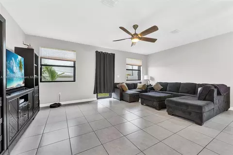 11066 W 35th Way, Hialeah, FL 33018 photo 24