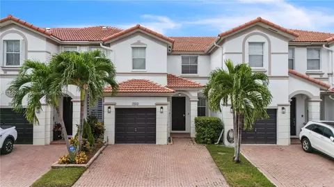 7822 NW 109th Path, Doral, FL 33178