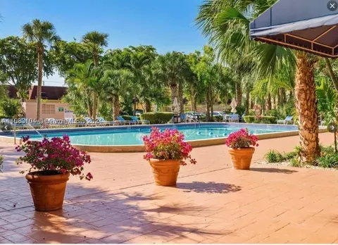 801 NW 47th Ave #710W, Miami, FL 33126