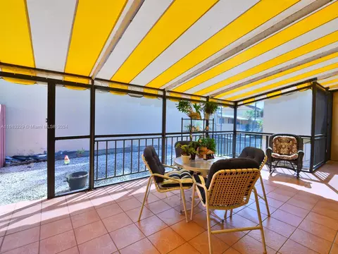 Exterior - 15545 N Cairnryan Ct, Miami Lakes, FL 33014 photo 6 of 15