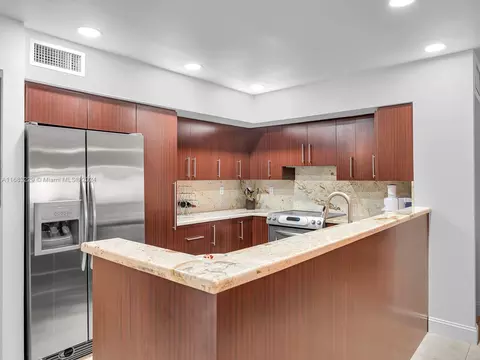 Kitchen - 15545 N Cairnryan Ct, Miami Lakes, FL 33014 photo 2 of 3