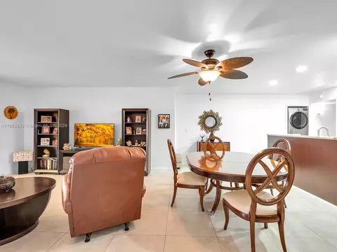 Dining - 15545 N Cairnryan Ct, Miami Lakes, FL 33014 photo 2 of 2