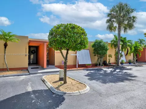 Exterior - 15545 N Cairnryan Ct, Miami Lakes, FL 33014 photo 12 of 15