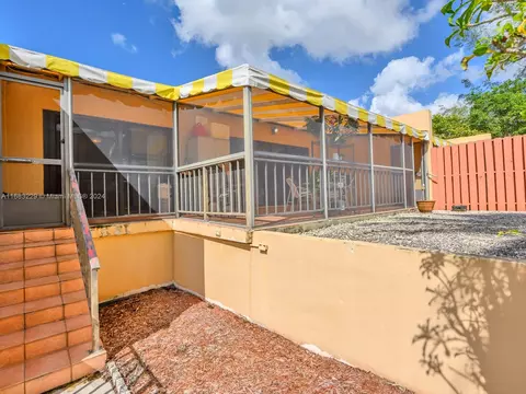 Exterior - 15545 N Cairnryan Ct, Miami Lakes, FL 33014 photo 11 of 15