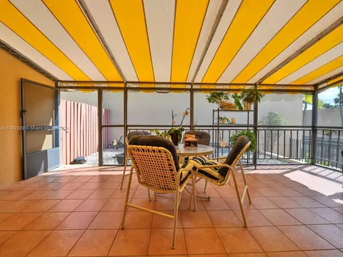 Exterior - 15545 N Cairnryan Ct, Miami Lakes, FL 33014 photo 7 of 15