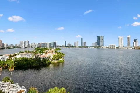 3000 Island Blvd #1003, Aventura, FL 33160