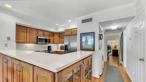 16410 Bridge End Rd, Miami Lakes, FL 33014 photo 9