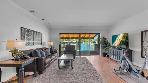 16410 Bridge End Rd, Miami Lakes, FL 33014 photo 6