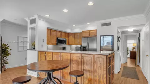16410 Bridge End Rd, Miami Lakes, FL 33014 photo 8