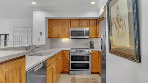 16410 Bridge End Rd, Miami Lakes, FL 33014 photo 10