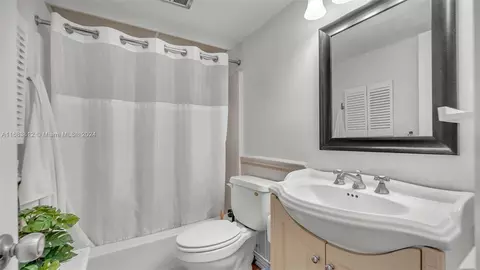 16410 Bridge End Rd, Miami Lakes, FL 33014 photo 18