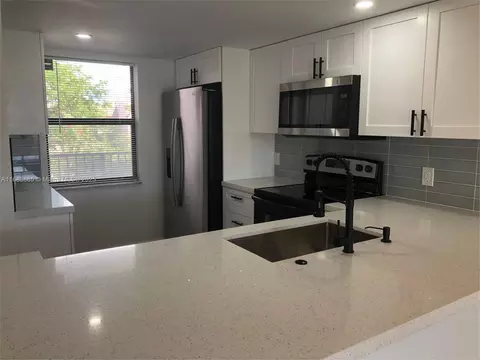 2748 NW 104th Ave #310, Sunrise, FL 33322