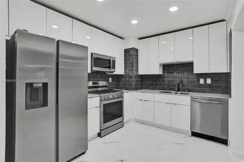 2771 NW 172nd Ter, Miami Gardens, FL 33056