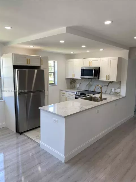 171 Ellesmere C #C, Deerfield Beach, FL 33442