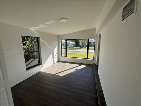 Undisclosed, Miami, FL 33177