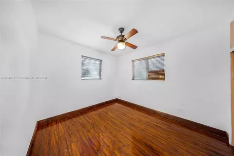 1445 W 5th Ln, Hialeah, FL 33010 photo 21