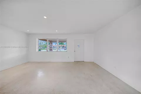 1445 W 5th Ln, Hialeah, FL 33010 photo 4