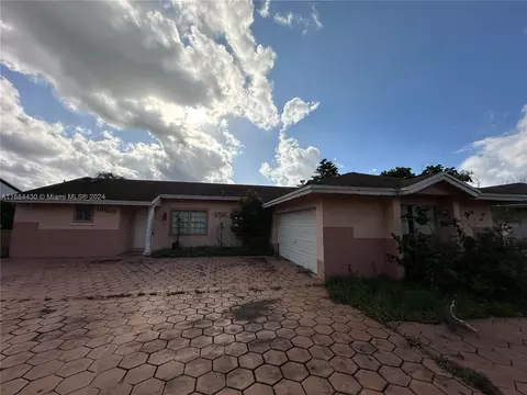 Undisclosed, Hialeah, FL 33015 photo 2