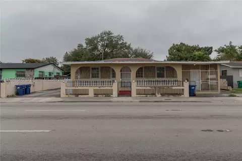 2250 NW 103rd St, Miami, FL 33147