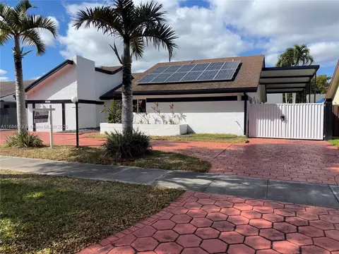 9230 SW 100th Ave Rd, Miami, FL 33176