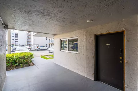 9911 W Okeechobee Rd #1-104, Hialeah Gardens, FL 33016