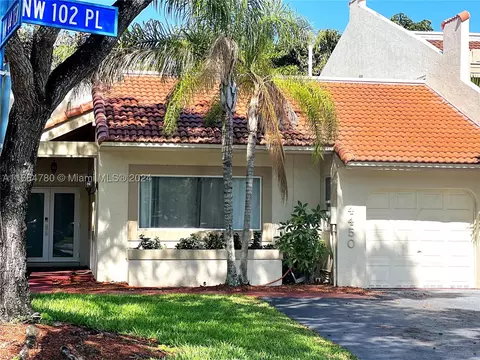 4450 NW 102nd Pl, Doral, FL 33178