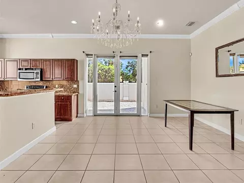 Dining - 17951 NW 87th Ct, Hialeah, FL 33018 photo 1 of 4