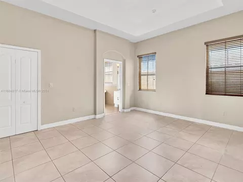 Bedroom - 17951 NW 87th Ct, Hialeah, FL 33018 photo 3 of 8