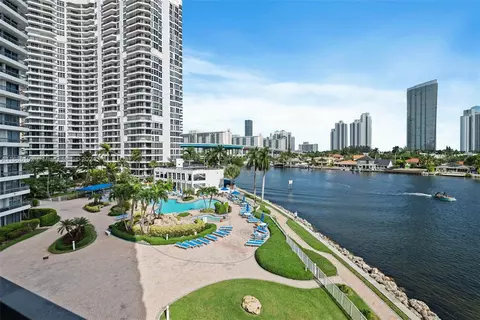 19101 NE 36th Ct #512, Aventura, FL 33180