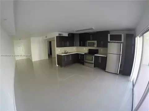 9367 Fontainebleau Blvd #G120, Miami, FL 33172