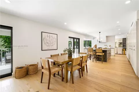 Dining - 7185 E Lago Dr, Coral Gables, FL 33143 photo 1 of 3