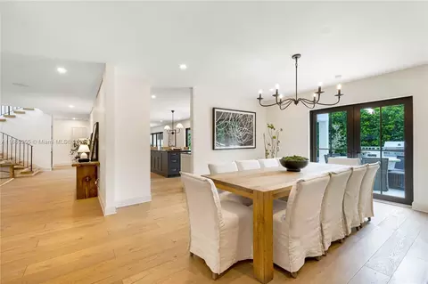 Dining - 7185 E Lago Dr, Coral Gables, FL 33143 photo 2 of 3