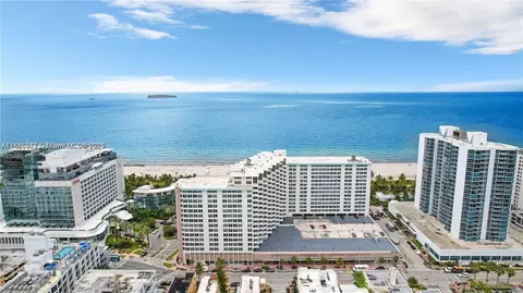 2899 Collins Ave #1042, Miami Beach, FL 33140