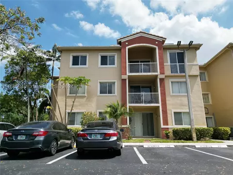 7085 Nova Dr #112, Davie, FL 33317
