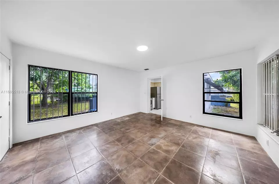 Living - 51 NW 118th St, Miami, FL 33168 photo 5 of 5