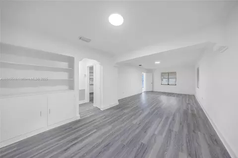 Living - 51 NW 118th St, Miami, FL 33168 photo 1 of 5
