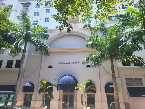 50 Menores Ave #725, Coral Gables, FL 33134