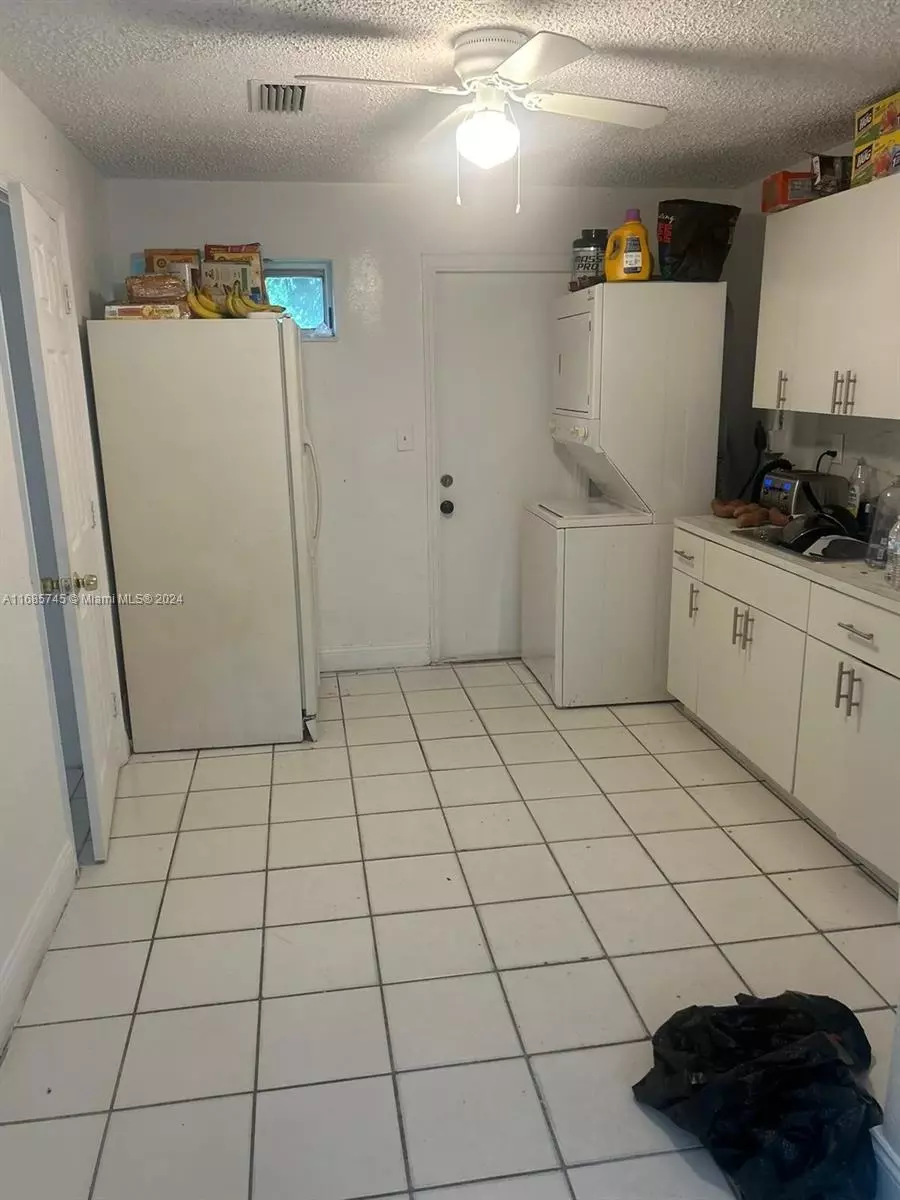 Other - 2632 NW 18th Ter, Oakland Park, FL 33311 photo 7 of 48