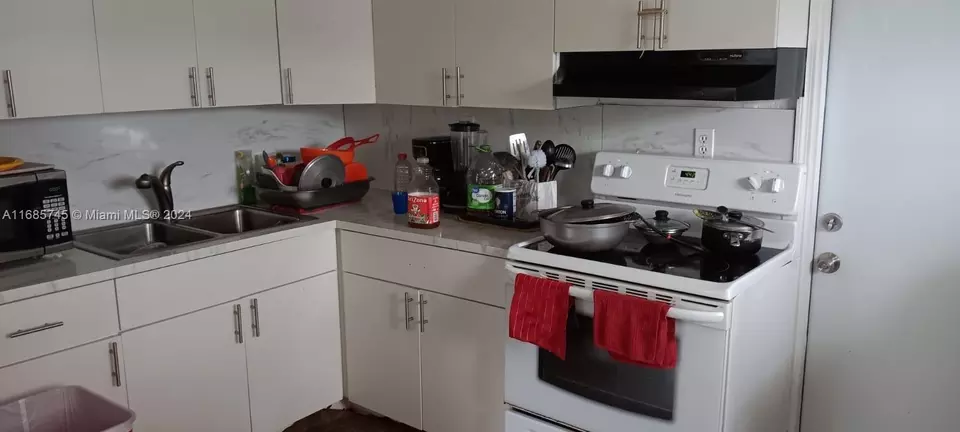 Other - 2632 NW 18th Ter, Oakland Park, FL 33311 photo 4 of 48