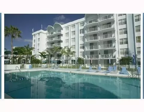 498 NW 165th St Rd #D-607, Miami, FL 33169