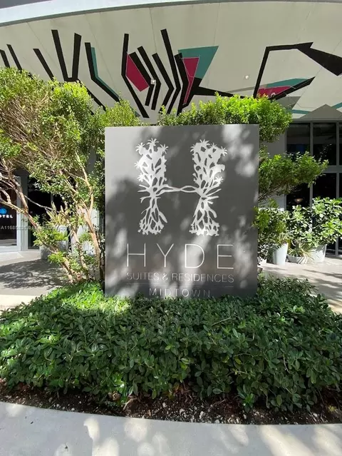 121 NE 34th St #2612, Miami, FL 33137