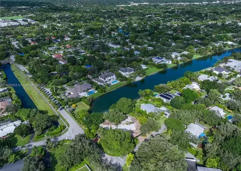 11920 SW 69th Ct, Pinecrest, FL 33156