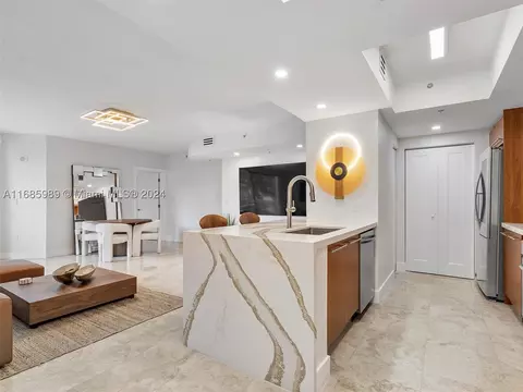 110 Washington Ave #2516, Miami Beach, FL 33139
