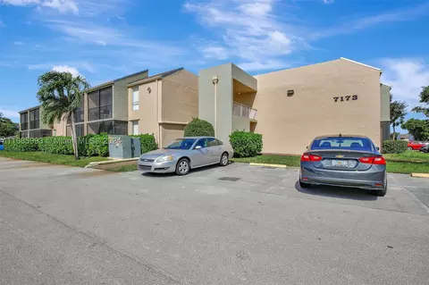 7173 Orange Dr #115B, Davie, FL 33314