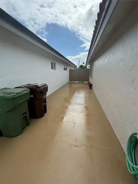 Other - 3127 W 69th Pl, Hialeah, FL 33018 photo 5 of 5